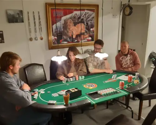 Poker i Kælderen